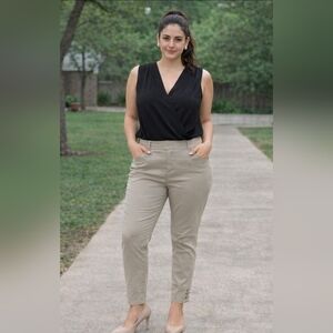 Ruby Rd. Beige Trousers